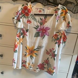 Old Navy Floral Flutter Sleeve Blouse
